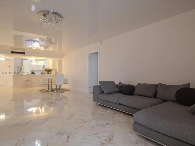 2500 Parkview Dr # 1714, Hallandale Beach FL 33009