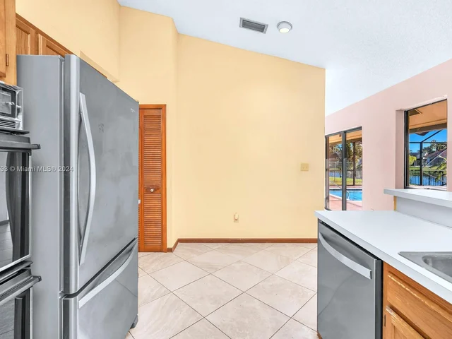 8750 SW 57th Pl, Cooper City FL 33328