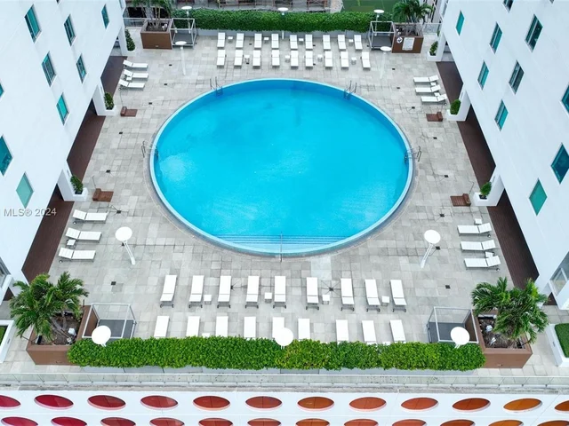 55 SE 6th St # 3705, Miami FL 33131