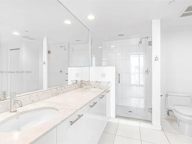 55 SE 6th St # 3705, Miami FL 33131