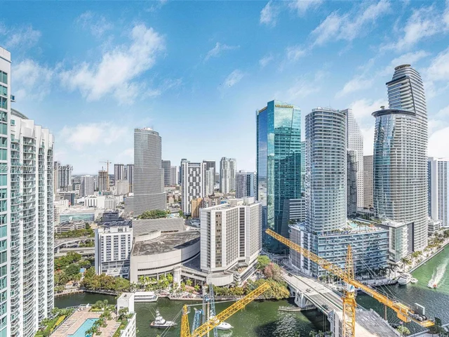 55 SE 6th St # 3705, Miami FL 33131