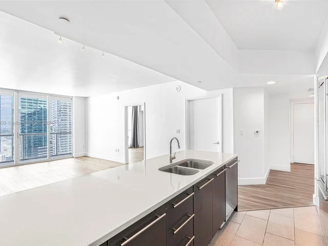 55 SE 6th St # 3705, Miami FL 33131