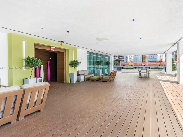 55 SE 6th St # 3705, Miami FL 33131