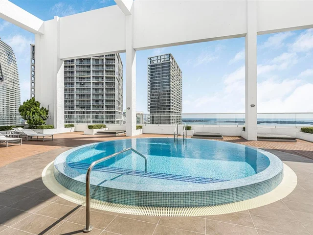 55 SE 6th St # 3705, Miami FL 33131