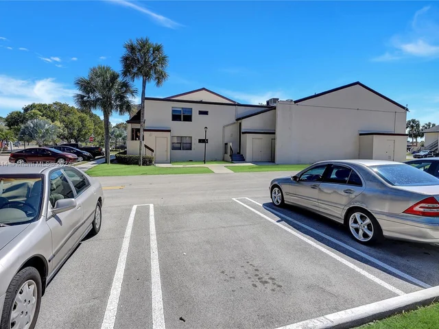 11294 Taft St # 11294, Pembroke Pines FL 33026