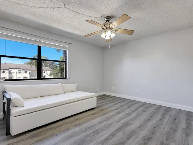 11294 Taft St # 11294, Pembroke Pines FL 33026