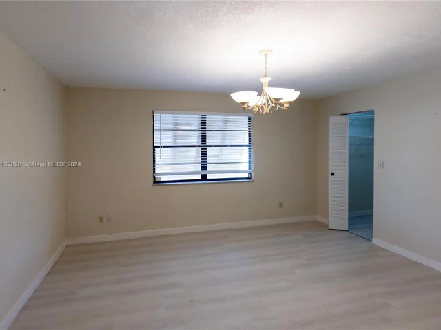 13184 SW 9th Ln, Miami FL 33184