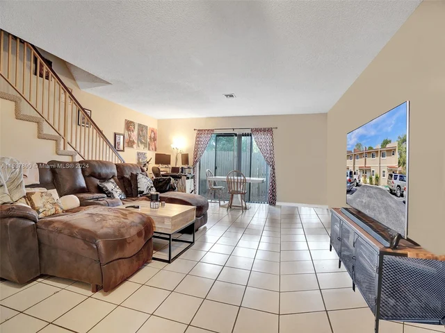 7983 NW 35th Ct # 6, Coral Springs FL 33065