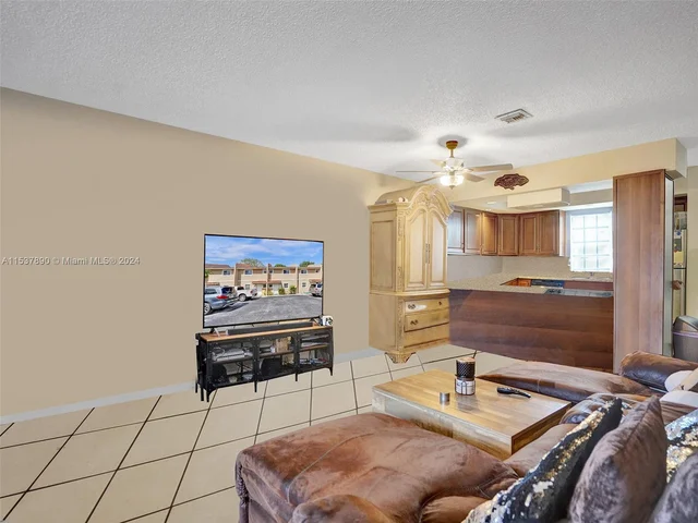 7983 NW 35th Ct # 6, Coral Springs FL 33065