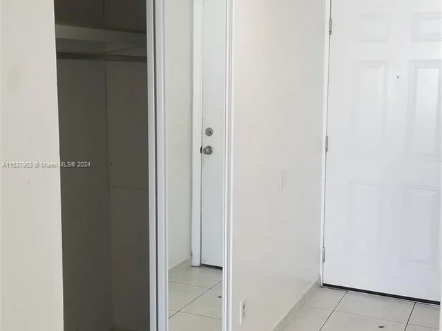 724 NE 4th St # 8, Hallandale Beach FL 33009