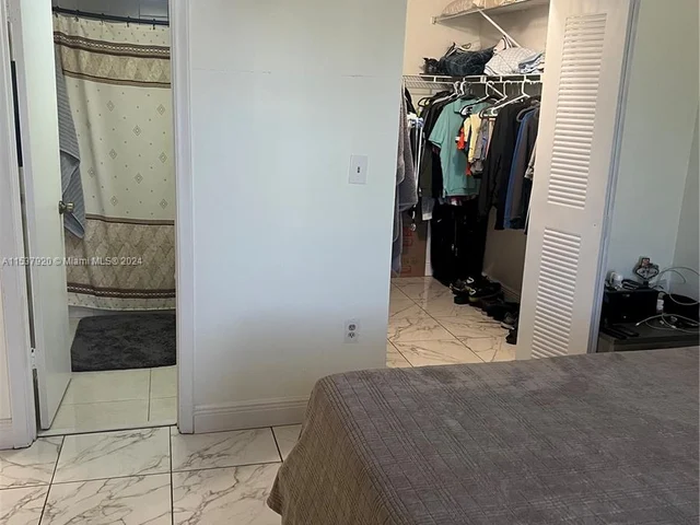 10895 NW 7th St # 28, Miami FL 33172