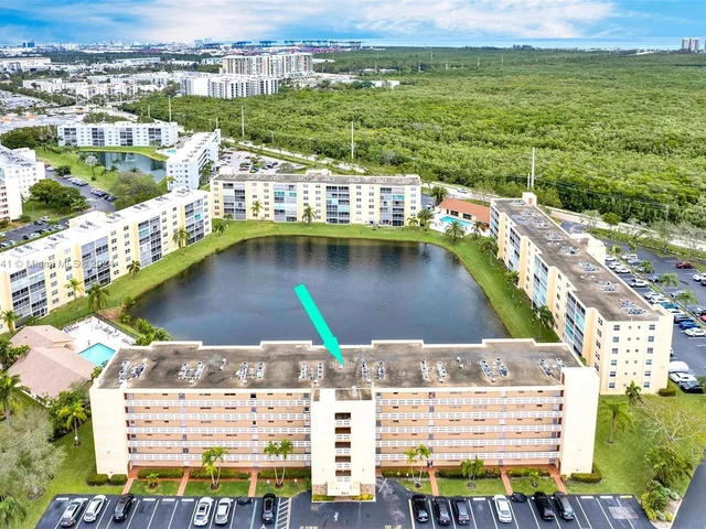 431 SE 3rd St # 402, Dania Beach FL 33004