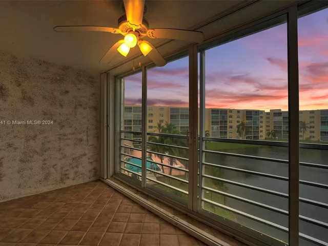 431 SE 3rd St # 402, Dania Beach FL 33004