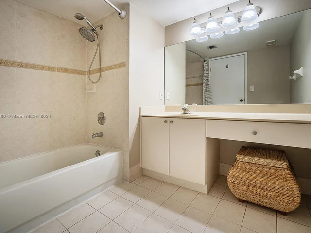 9770 NW 48th Ter # 196, Doral FL 33178