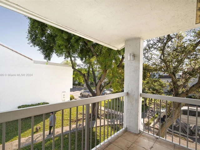 9770 NW 48th Ter # 196, Doral FL 33178