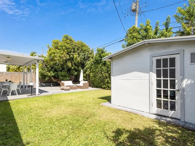 2485 SW 19th Ter, Miami FL 33145