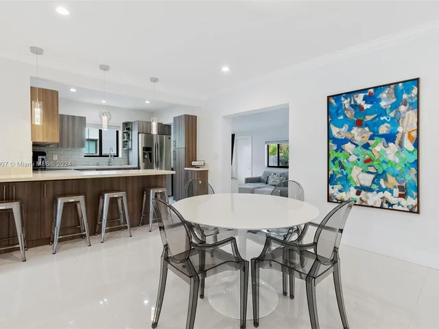 2485 SW 19th Ter, Miami FL 33145