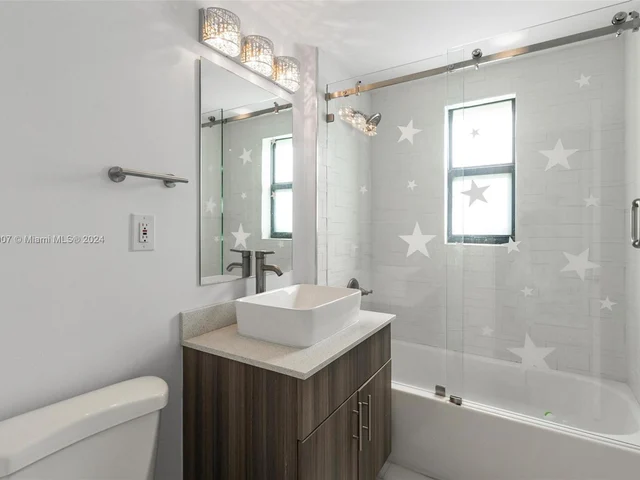 2485 SW 19th Ter, Miami FL 33145