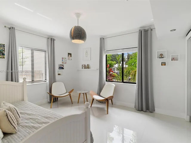 2485 SW 19th Ter, Miami FL 33145