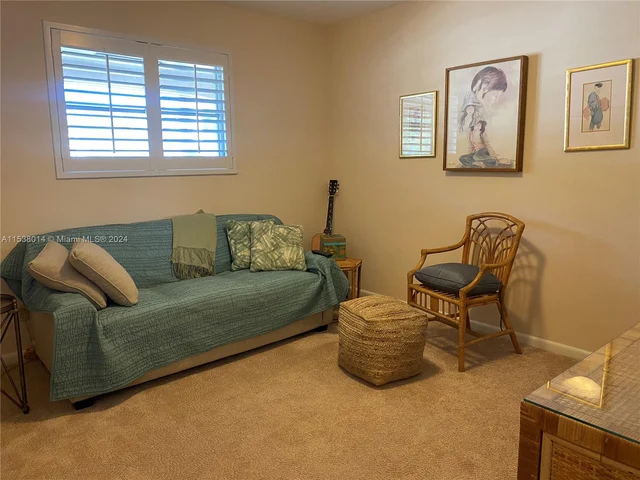 4332 Harrison St, Hollywood FL 33021