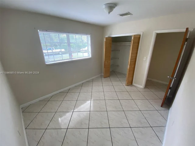 7880 Grand Canal Dr # 1, Miami FL 33144