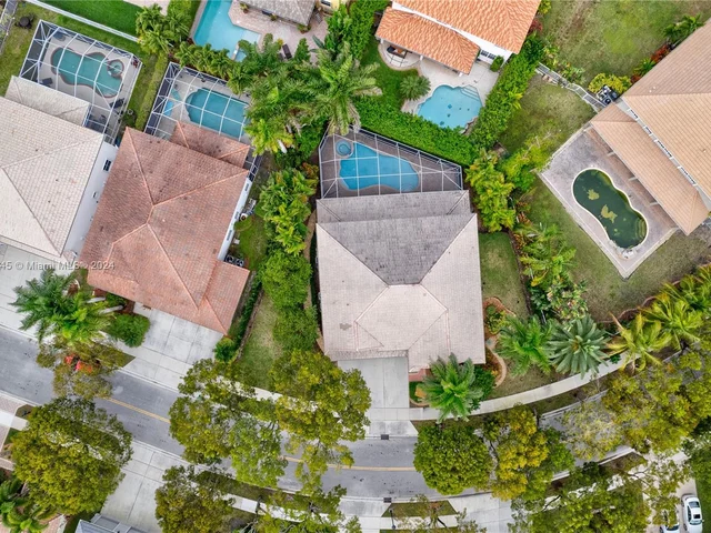 3706 Vista Way, Weston FL 33331