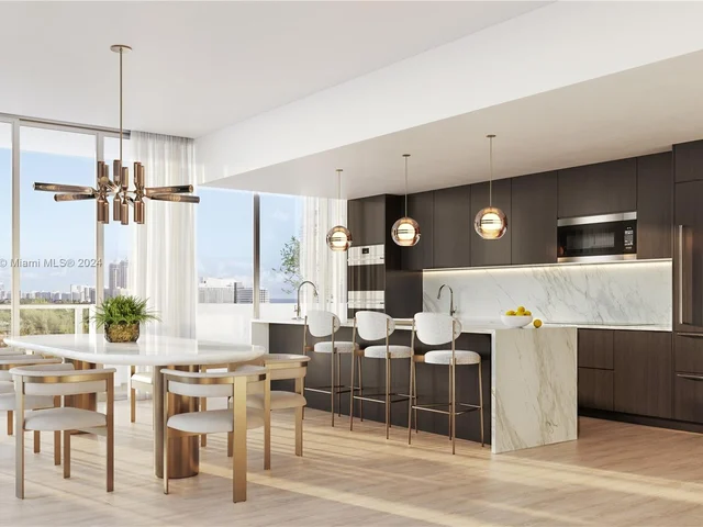 340 W 42nd St # 502, Miami Beach FL 33140