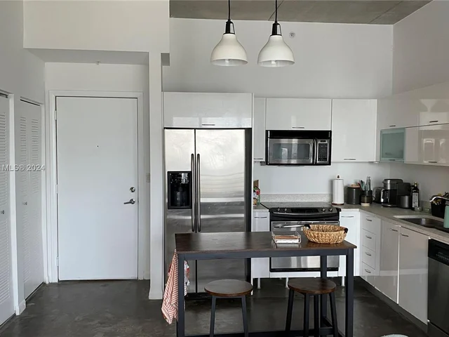 133 NE 2nd Ave # 2317, Miami FL 33132