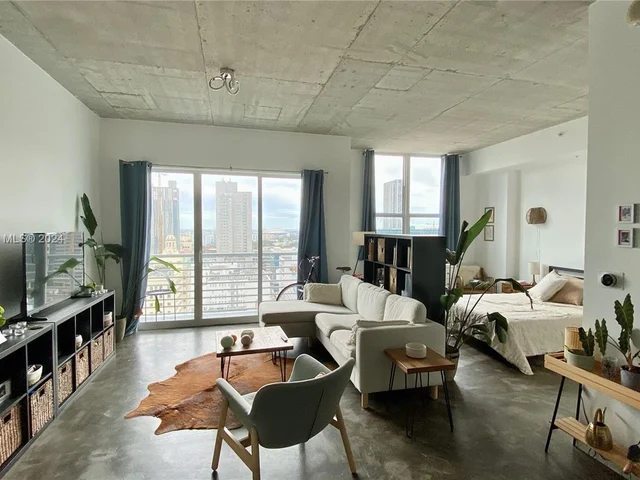 133 NE 2nd Ave # 2317, Miami FL 33132