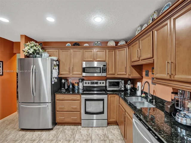 8740 Azalea Ct # 204, Tamarac FL 33321