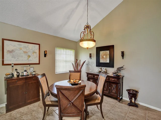 8740 Azalea Ct # 204, Tamarac FL 33321