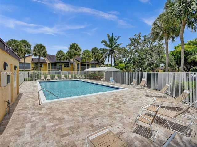 8740 Azalea Ct # 204, Tamarac FL 33321