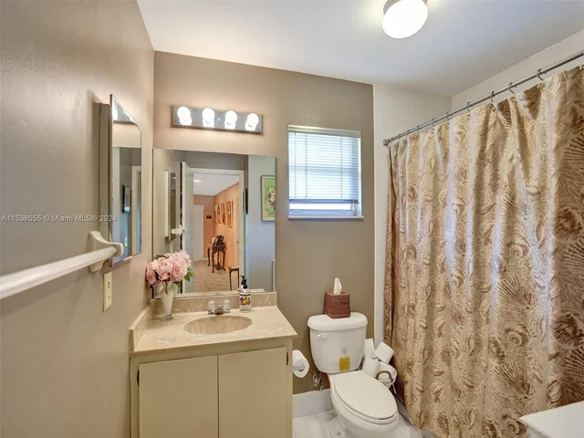 8740 Azalea Ct # 204, Tamarac FL 33321