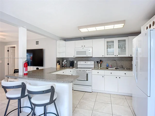 4351 E 8th Lane, Hialeah FL 33013