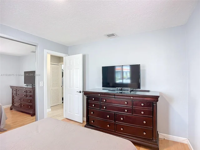 4351 E 8th Lane, Hialeah FL 33013