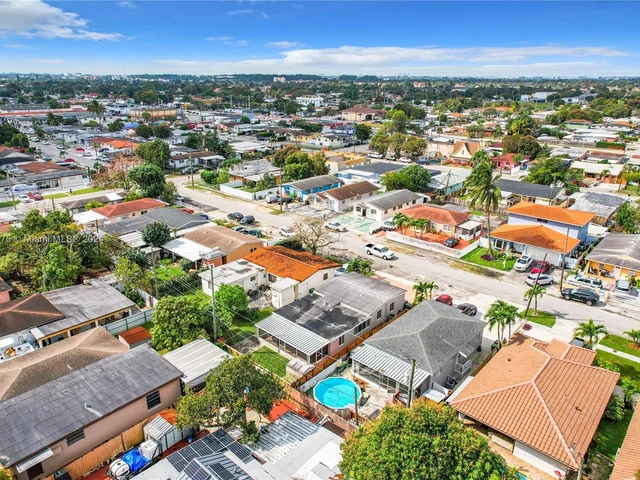 4351 E 8th Lane, Hialeah FL 33013