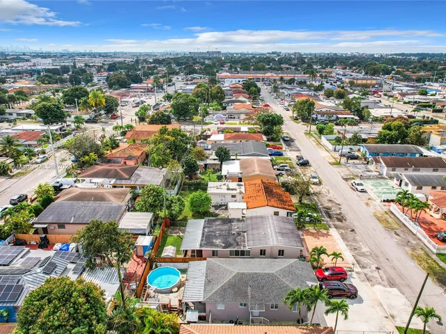 4351 E 8th Lane, Hialeah FL 33013
