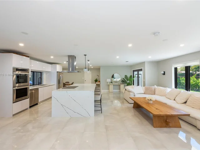 11600 SW 72nd Ave, Pinecrest FL 33156