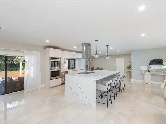 11600 SW 72nd Ave, Pinecrest FL 33156