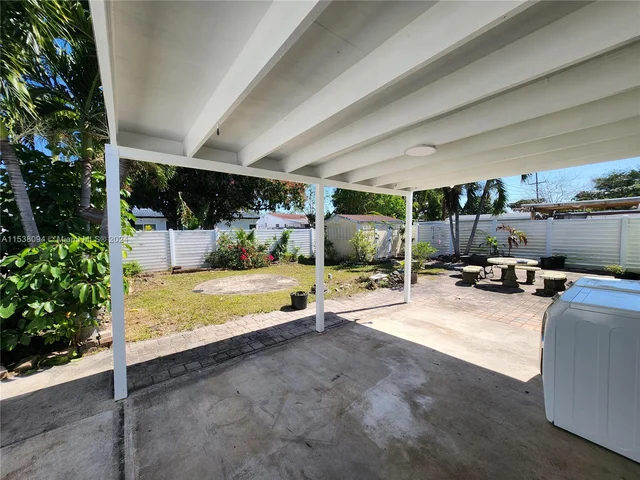 5364 NW 1st Ave, Oakland Park FL 33309