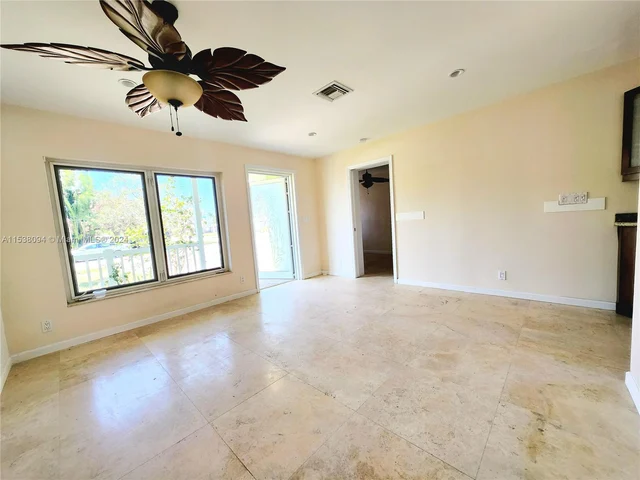 5364 NW 1st Ave, Oakland Park FL 33309