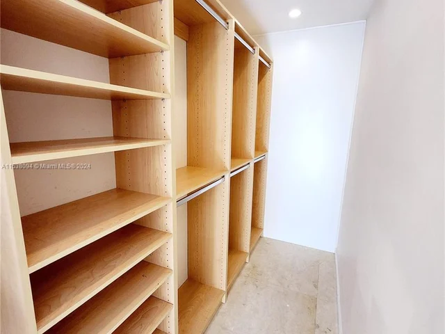 5364 NW 1st Ave, Oakland Park FL 33309