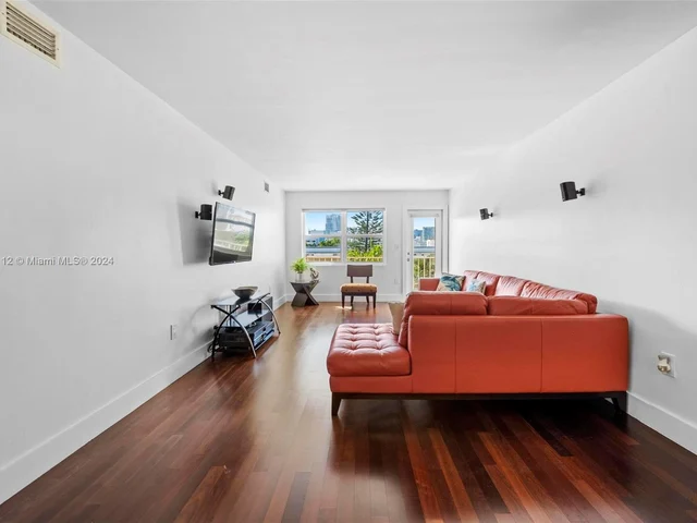 730 Pennsylvania Ave # 412, Miami Beach FL 33139