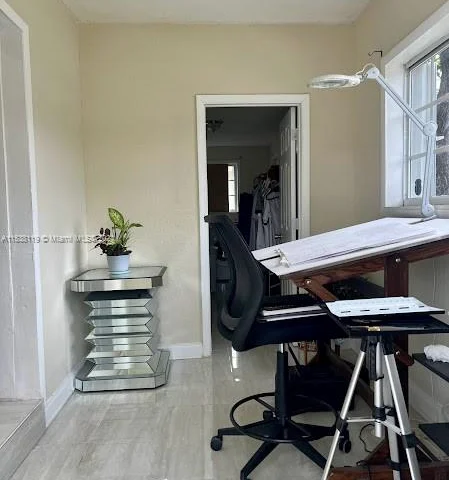 209 NW 7th Ave, Dania Beach FL 33004