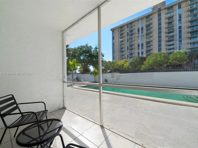 2345 NE 135th St # 102, North Miami FL 33181