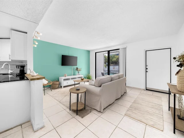 2345 NE 135th St # 102, North Miami FL 33181