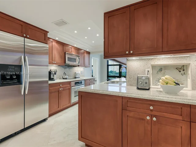 1121 Crandon Blvd # E401, Key Biscayne FL 33149