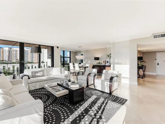 1121 Crandon Blvd # E401, Key Biscayne FL 33149