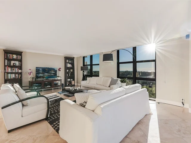 1121 Crandon Blvd # E401, Key Biscayne FL 33149