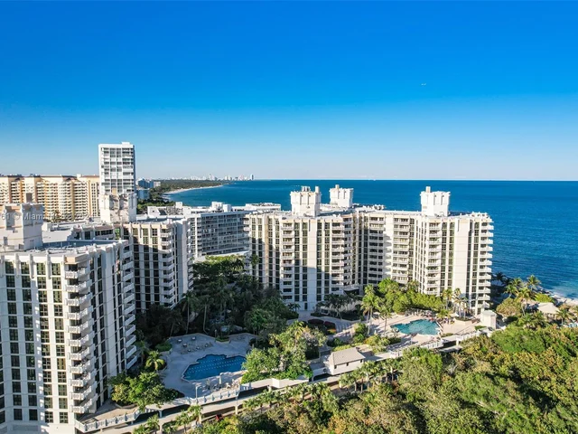 1121 Crandon Blvd # E401, Key Biscayne FL 33149